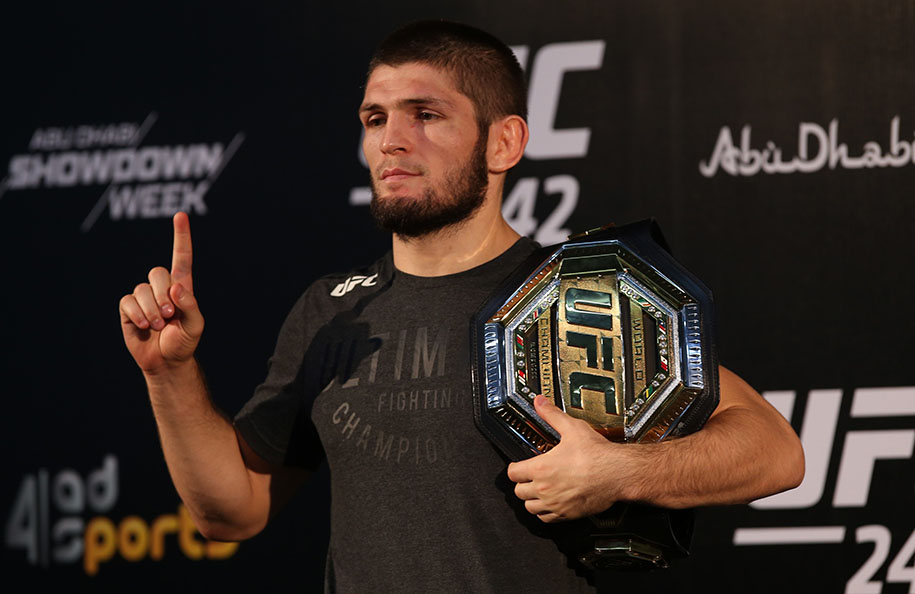 Khabib chính thức rút lui, Tony Ferguson đòi tước đai nhà vô địch